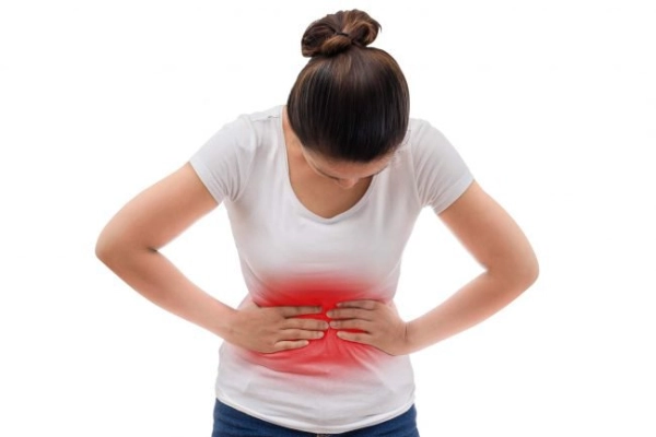 Đau bụng là dấu hiệu nhận biết bệnh viêm đại tràng
