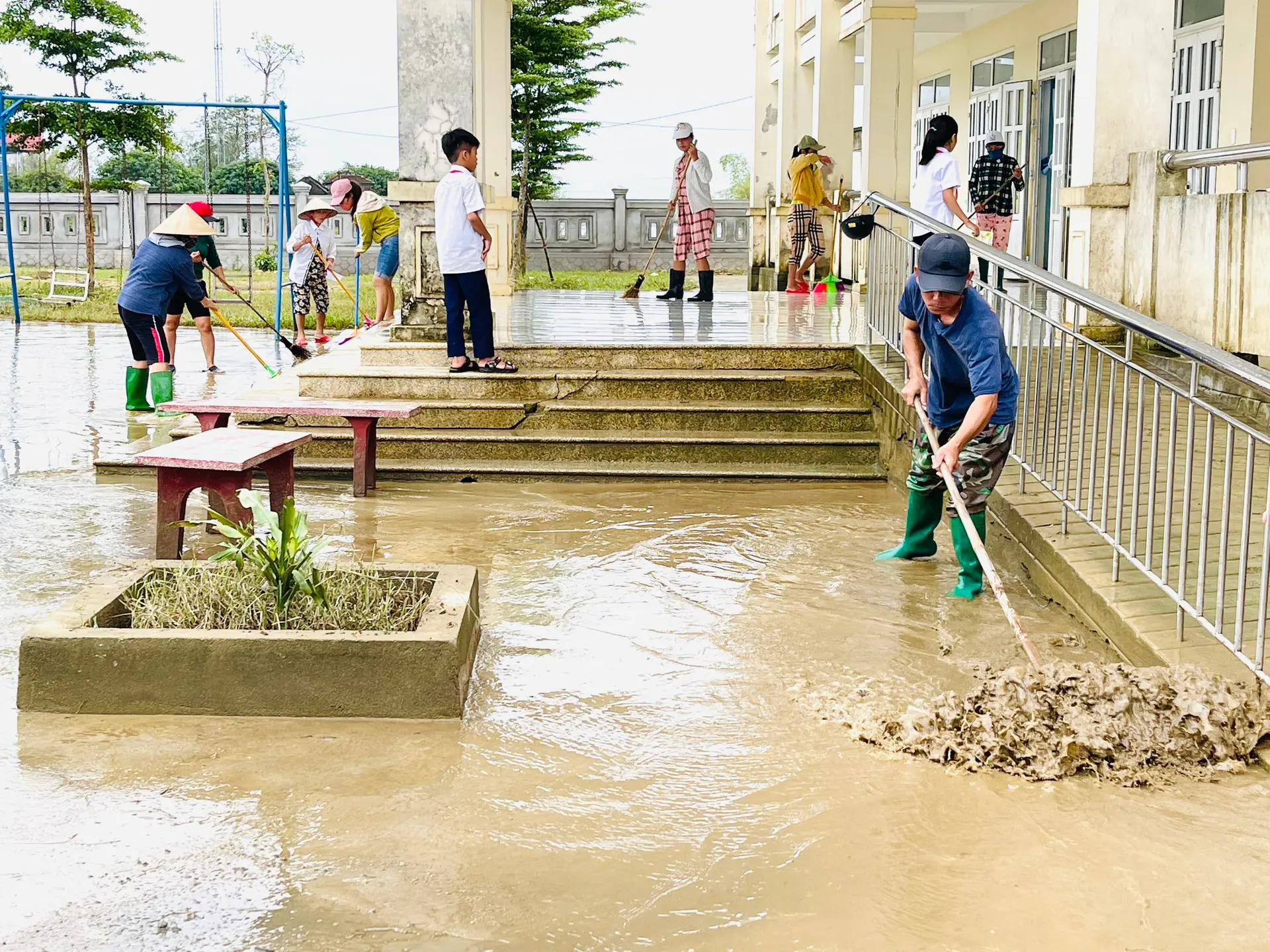 Vệ sinh môi trường sống sạch sẽ giúp cải thiện các bệnh ngoài da 