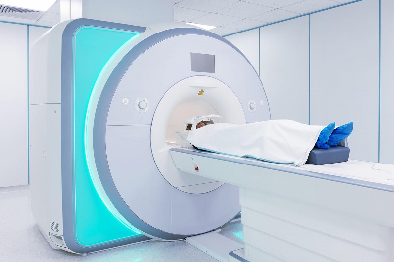 Chụp MRI giúp nhận biết các chấn thương khác kèm theo nếu có 