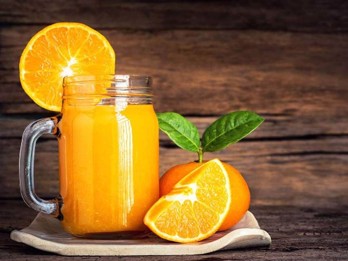 Người bị sỏi thận uống nước cam được không? Câu trả lời chính xác nhất TẠI ĐÂY!